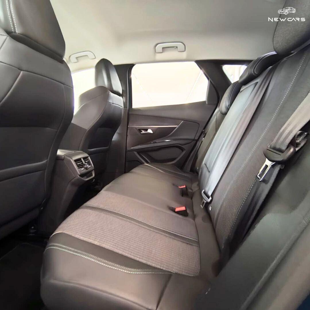 Peugeot 3008 BlueHDi 130 S&S EAT8 Allure