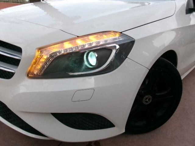 Mercedes-benz A 180 d Premium