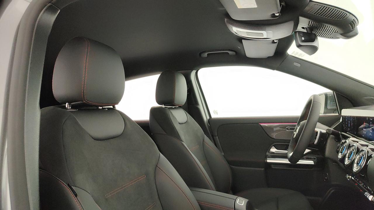 Mercedes-Benz GLA 200 d automatic