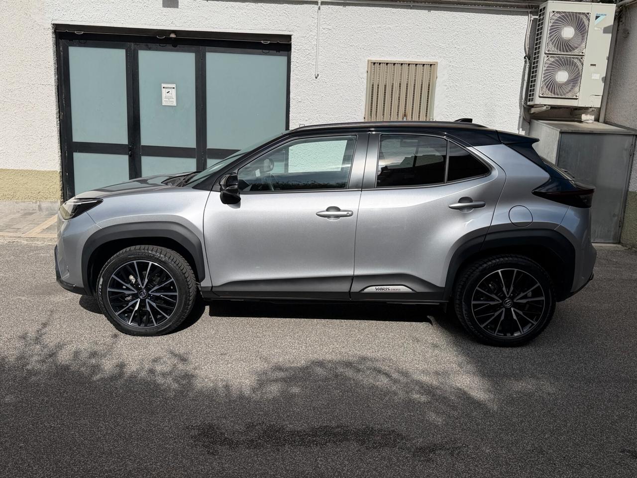 Toyota Yaris Cross 1.5 Hybrid 5p. E-CVT AWD-i Adventure