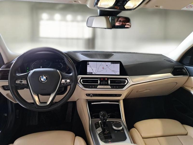 BMW 318 48V BUSINESS ADVANTAGE TOURING AUTO STATION WAGON