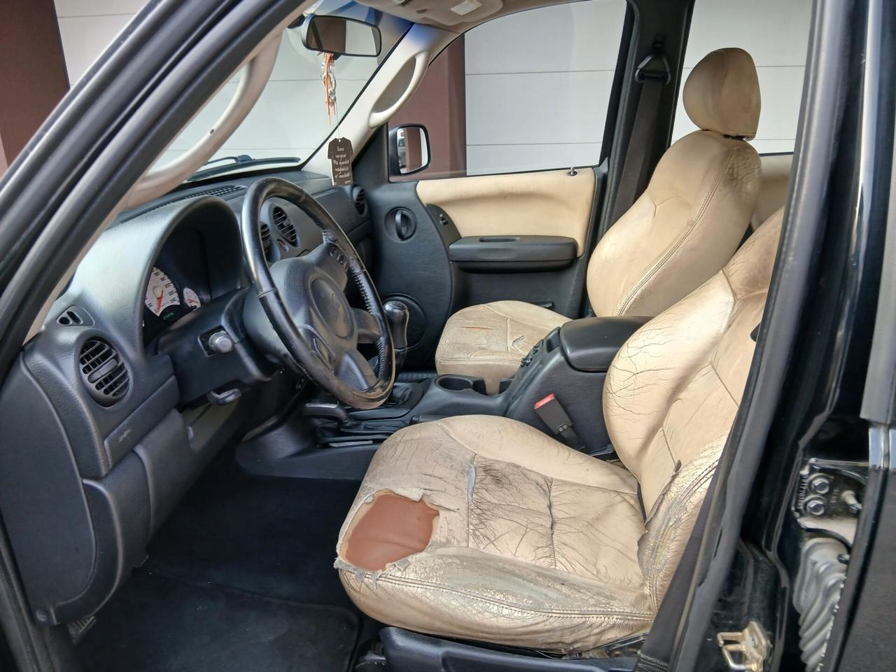 Jeep Cherokee 2.5 CRD Sport 4x4 cambio manuale