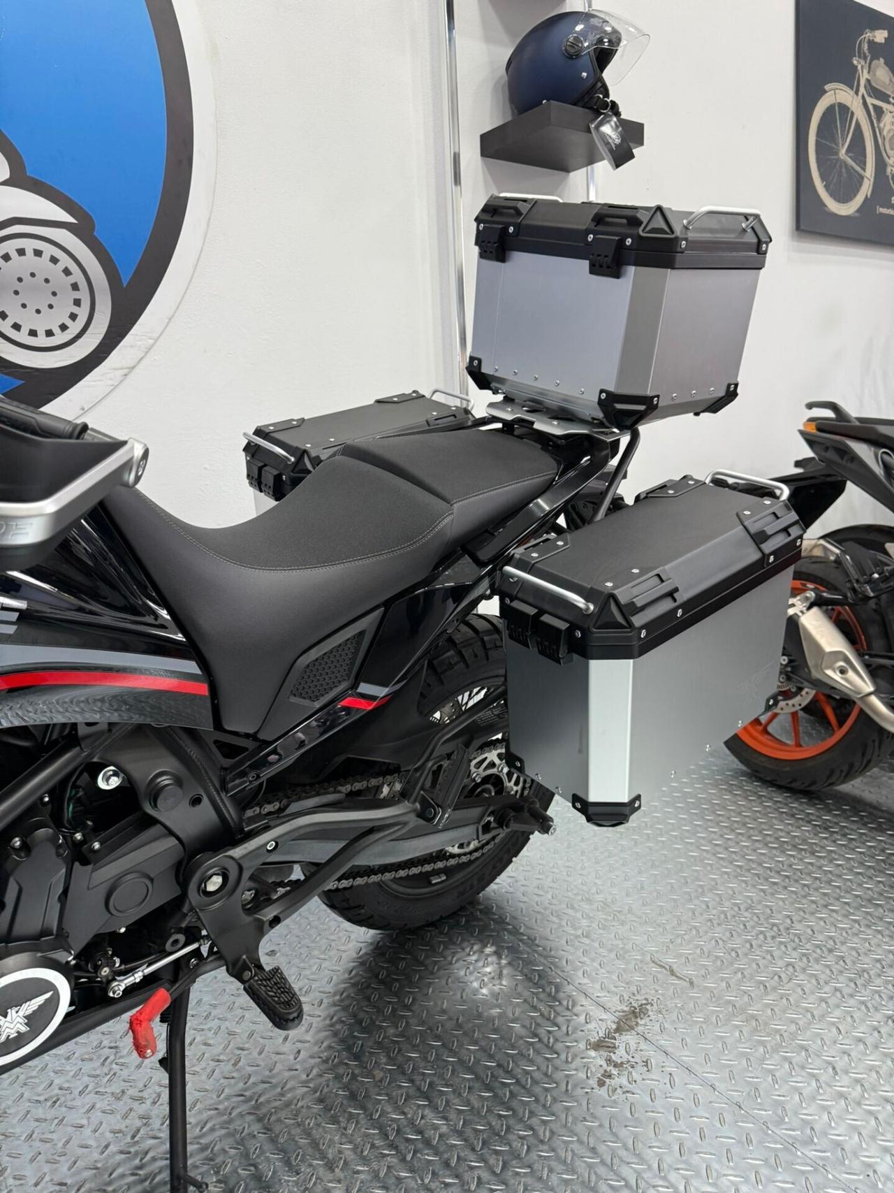 MOTO MORINI X-CAPE 650