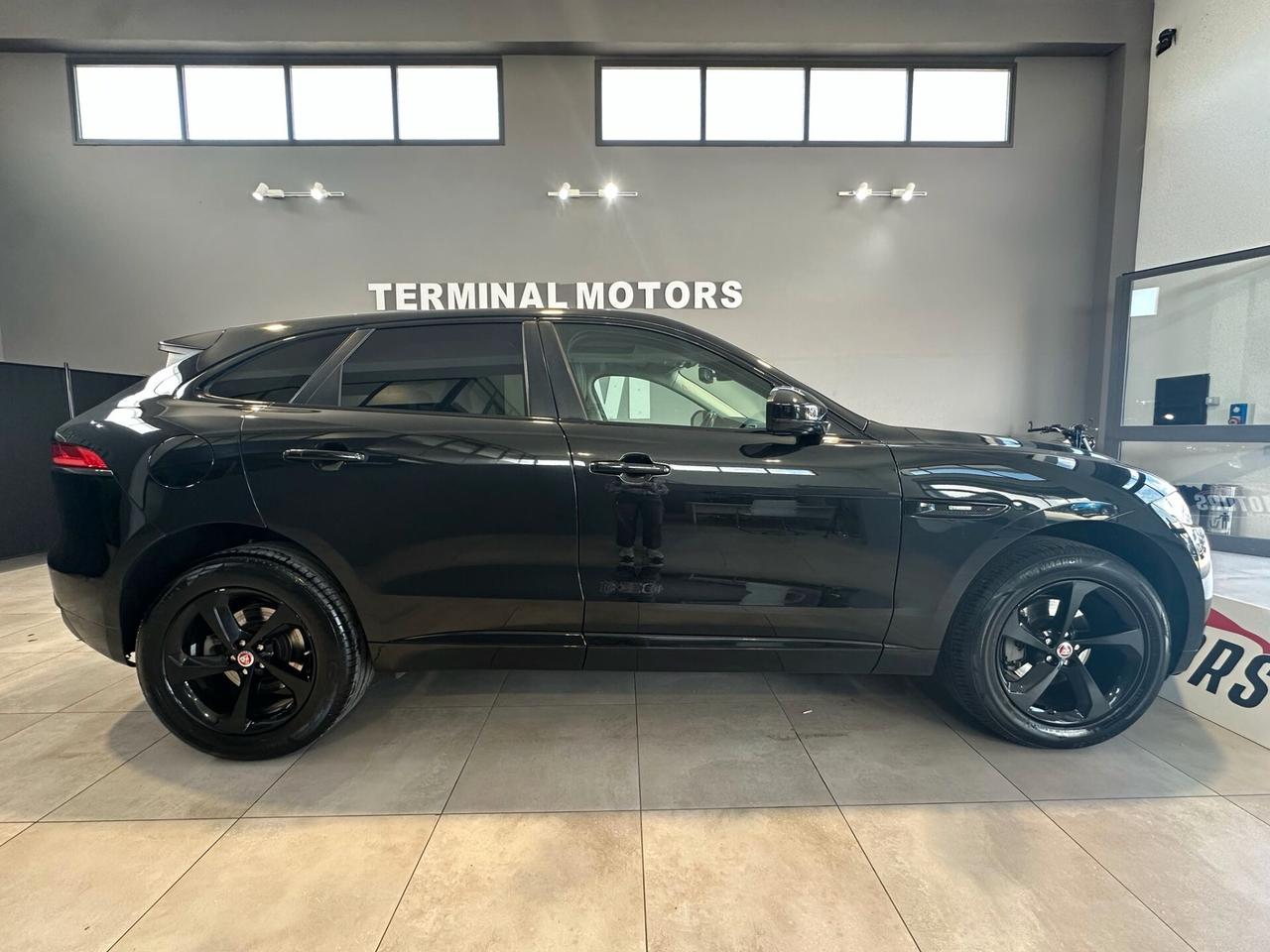 Jaguar F-Pace 2.0 D 180 CV AWD aut. R-Sport
