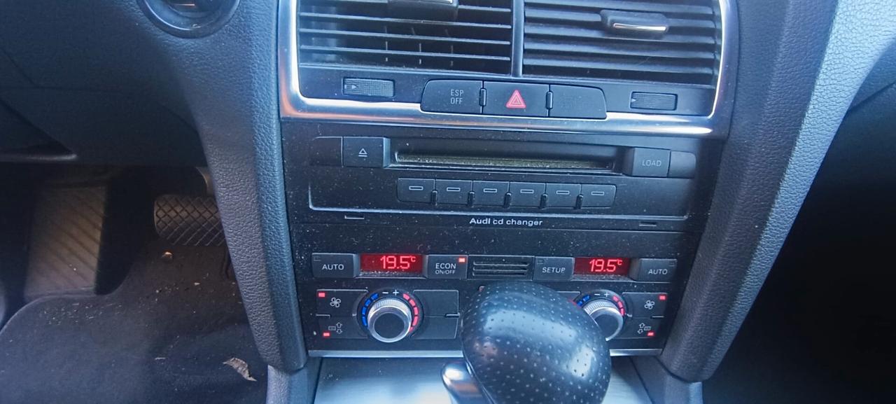 Audi Q7 3.0 V6 TDI 233CV quattro tiptronic S-LINE 7 POSTI