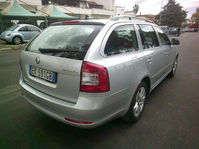 SKODA Octavia 1.6 TDI CR F.AP. Wagon Ambition