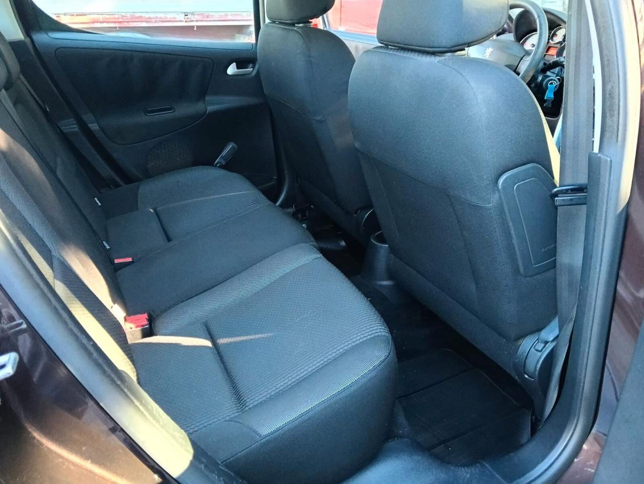 Peugeot 207 1.4 HDi 70CV 5p. Energie