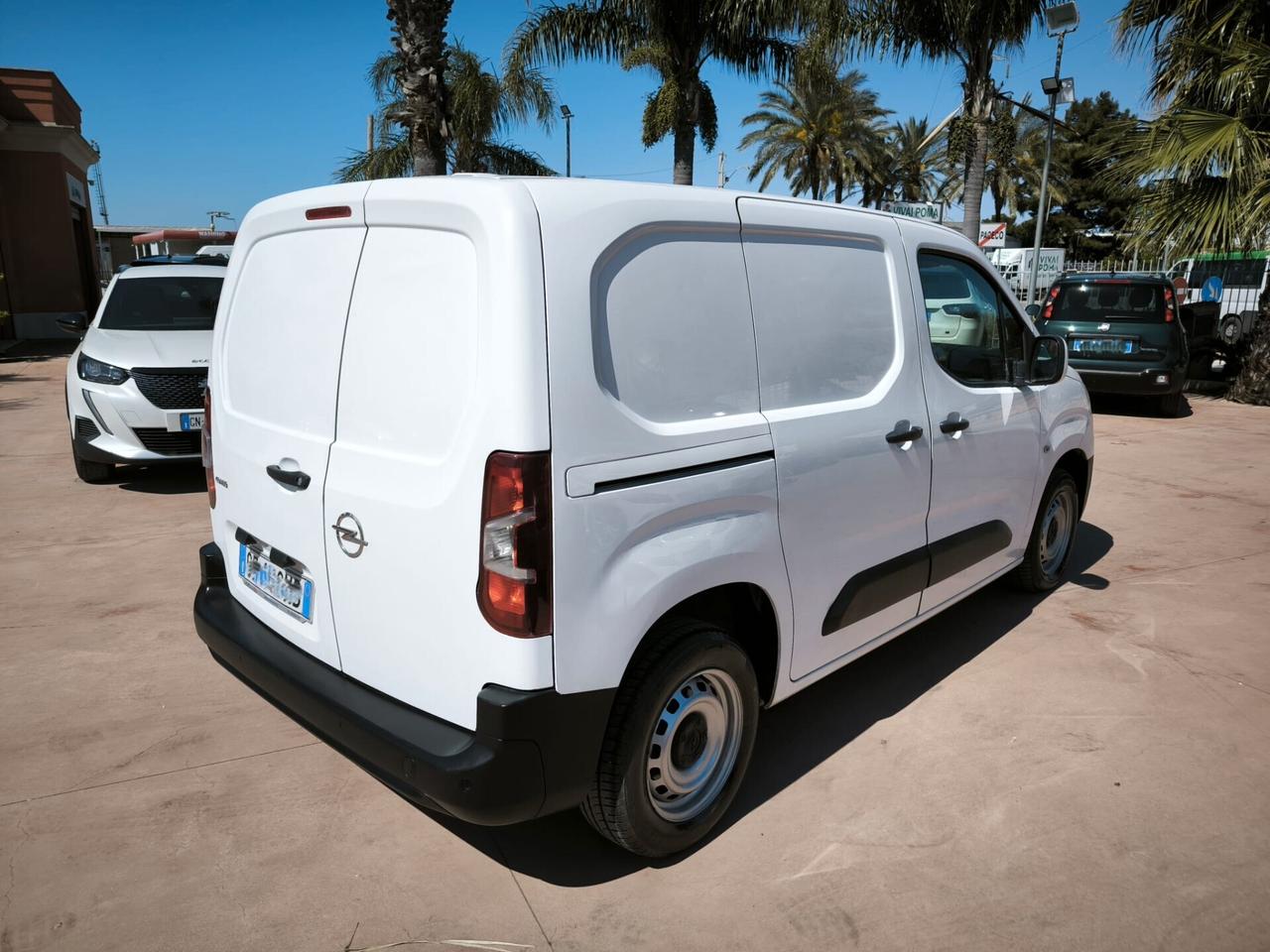 Opel Combo Cargo 1.5 Diesel PC 650kg