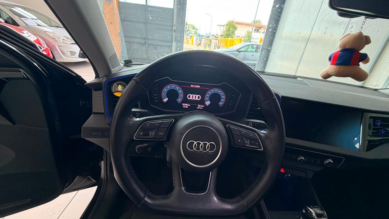 Audi A1 SPB 30 TFSI Identity Black