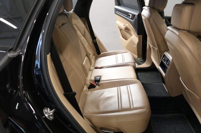 PORSCHE Cayenne 3.0 V6