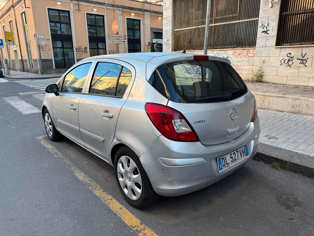 Opel Corsa 1.4 16V 5 porte Enjoy