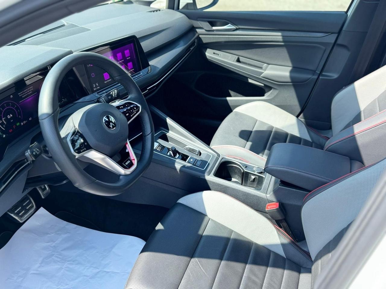 Volkswagen Golf GTI Golf 2.0 TSI GTI DSG