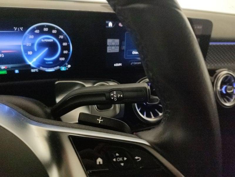 Mercedes-Benz EQB 300 Progressive Advanced 4matic