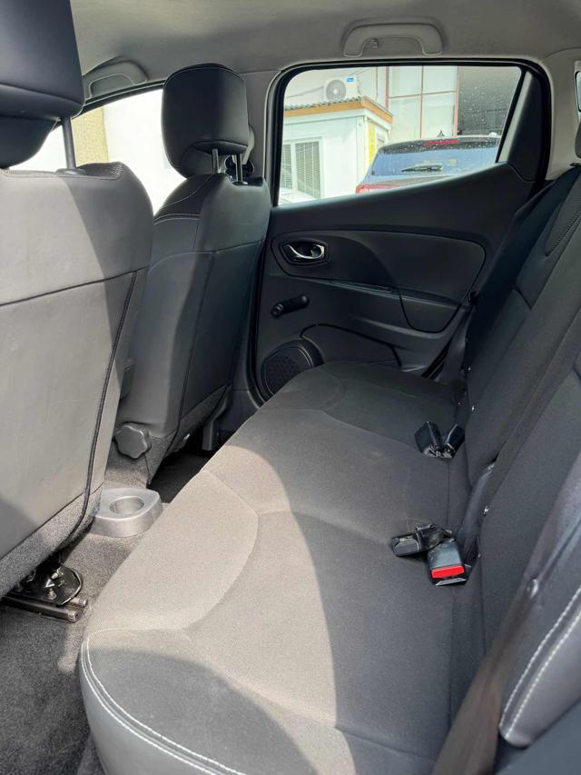 RENAULT Clio 1.2 75CV 5 porte Wave