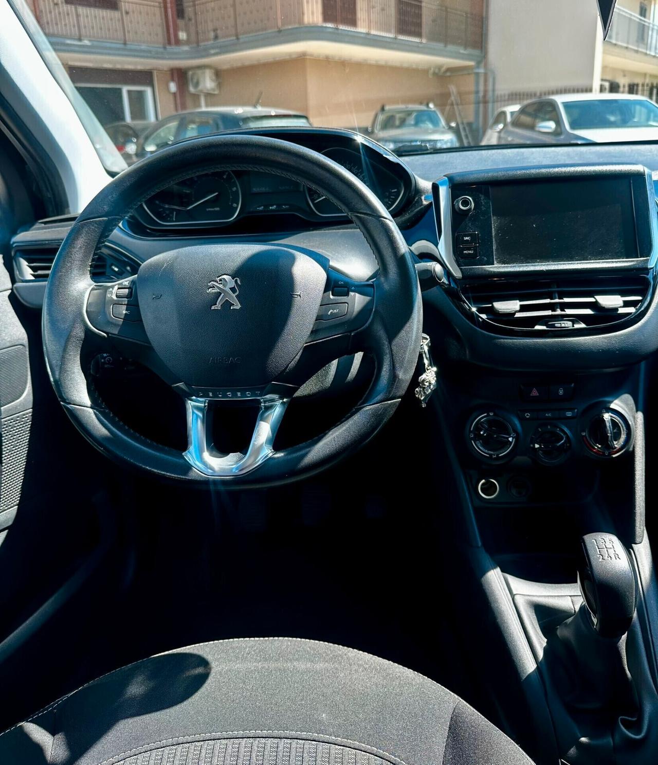 Peugeot 208 BlueHDi 75 5 porte Allure