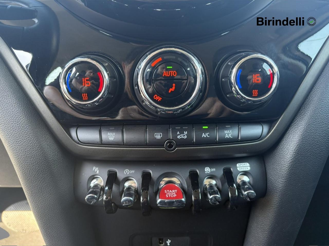 MINI Mini Countrym.(F60) - Mini 2.0 Cooper SD Business Countryman ALL4
