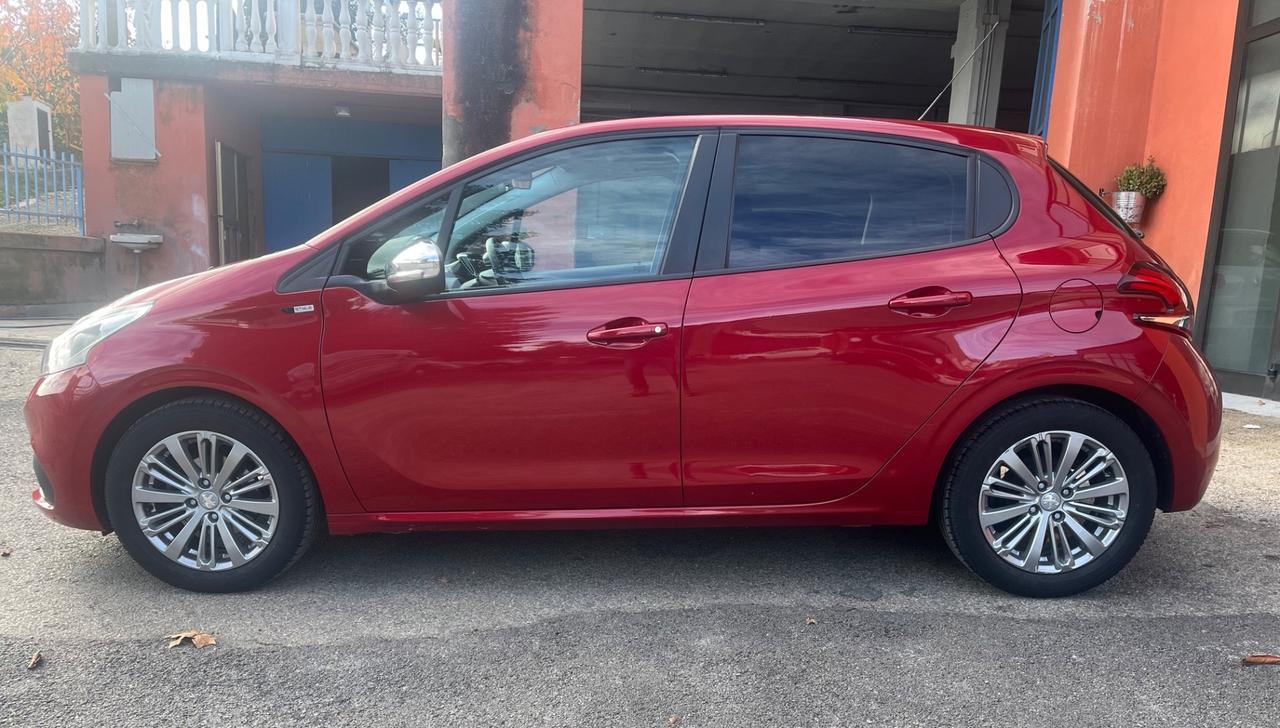 Peugeot 208 PureTech 82 5 porte Style-Km 85500-