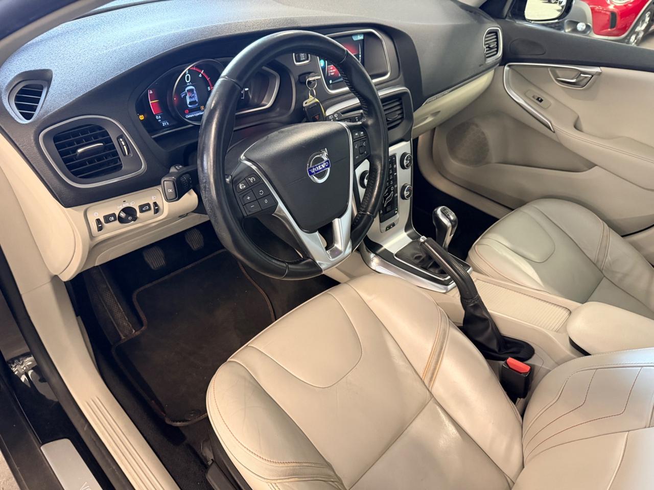 Volvo V40 Cross Country D2 Ocean Race