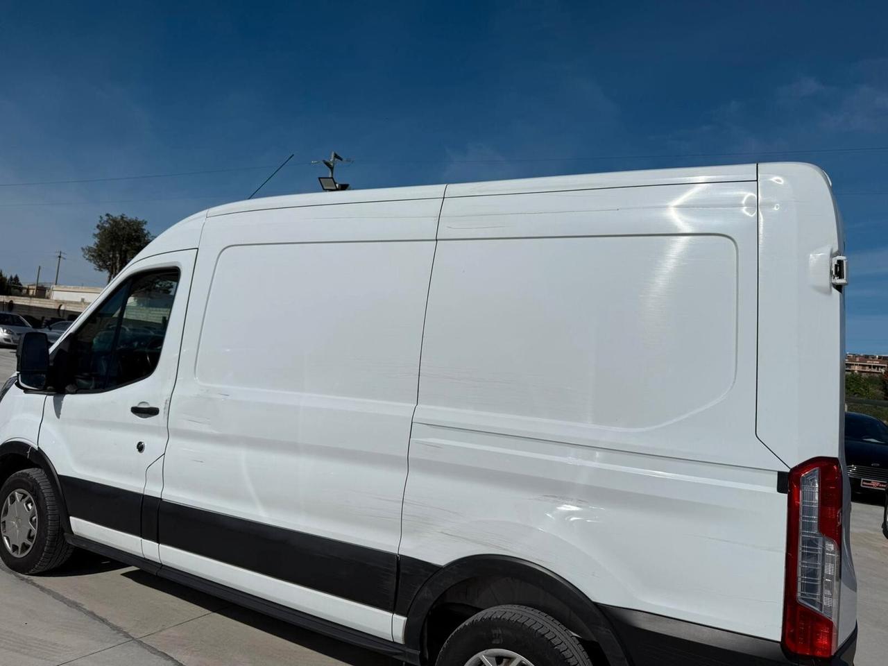 Ford Transit L2H2 Trend 130hp