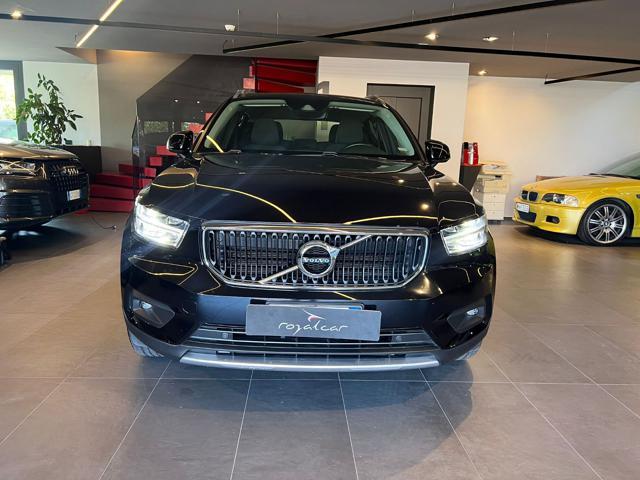 VOLVO XC40 B4 AWD Geartronic Momentum