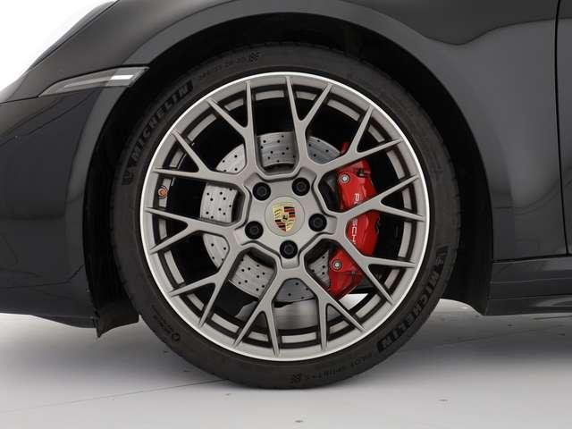 Porsche 992 coupe 3.0 carrera 4s auto