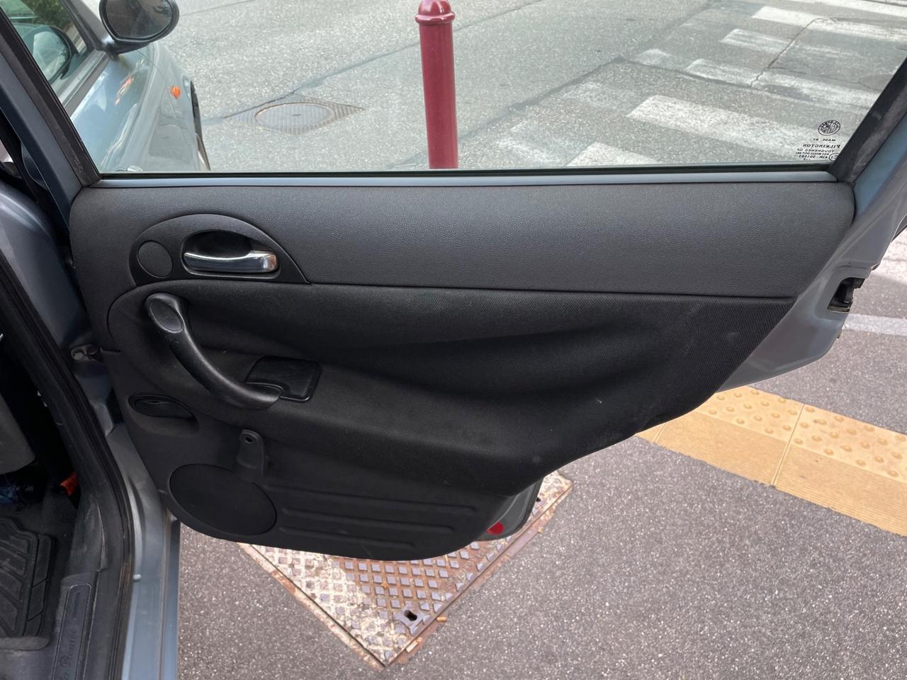 Alfa Romeo 147 1.6i 16V GPL NUOVO/ASI/GARANZIA