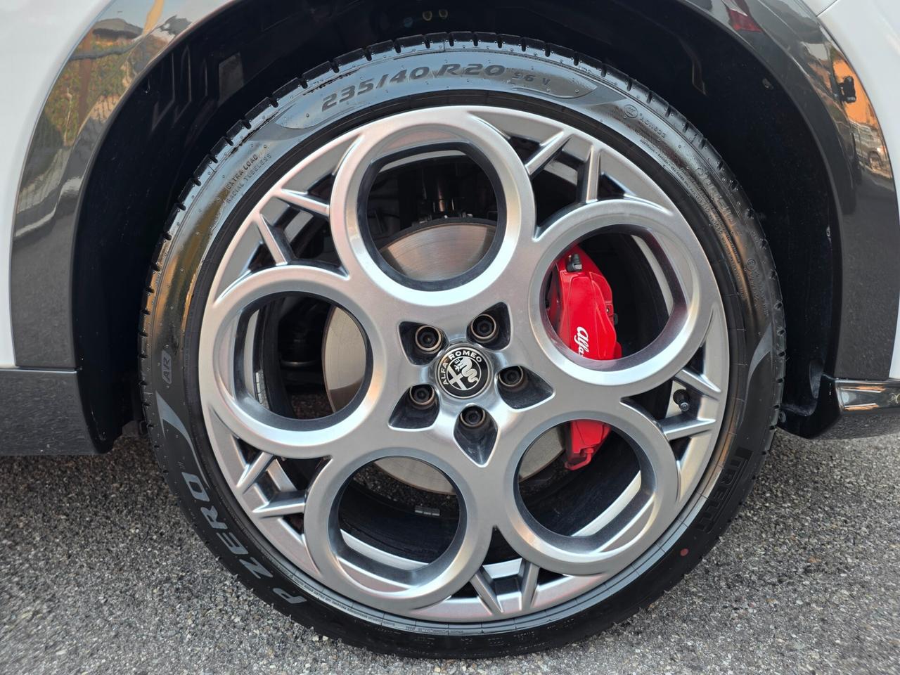 Alfa Romeo Tonale 1.5 Hybrid 160cv Veloce TCT7 / TETTO+CAMERA 360°+CERCHI 20"
