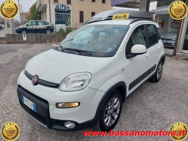 FIAT Panda 0.9 TwinAir Turbo S&S 4x4 5 POSTI