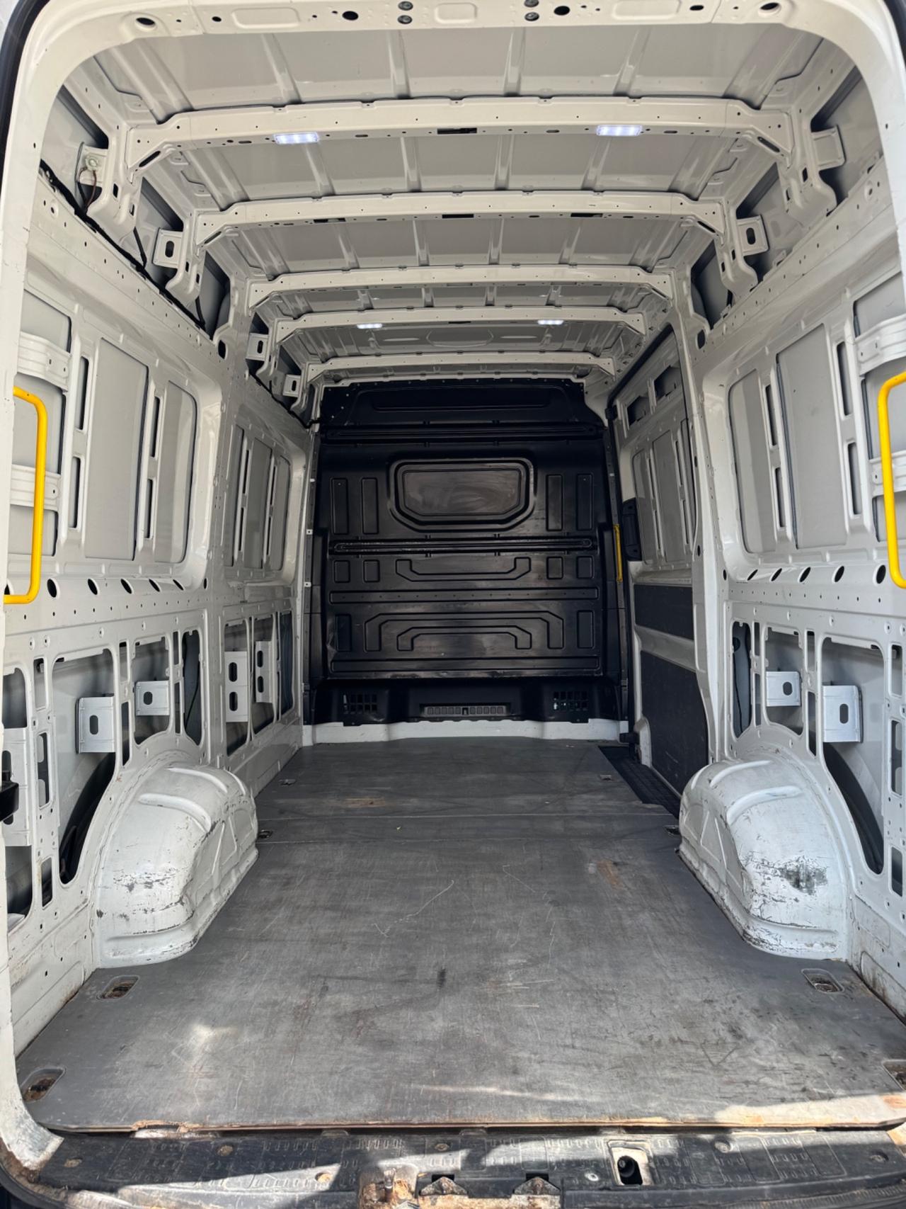 Volkswagen crafter 2.0 140 cv