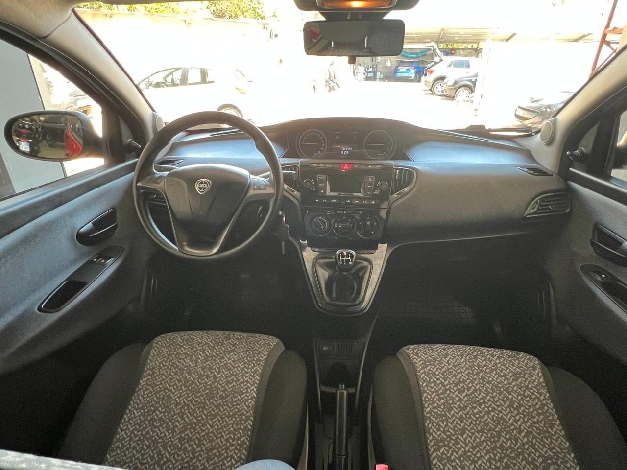 Lancia Ypsilon 1.2 69 CV 5 porte GPL Ecochic Gold