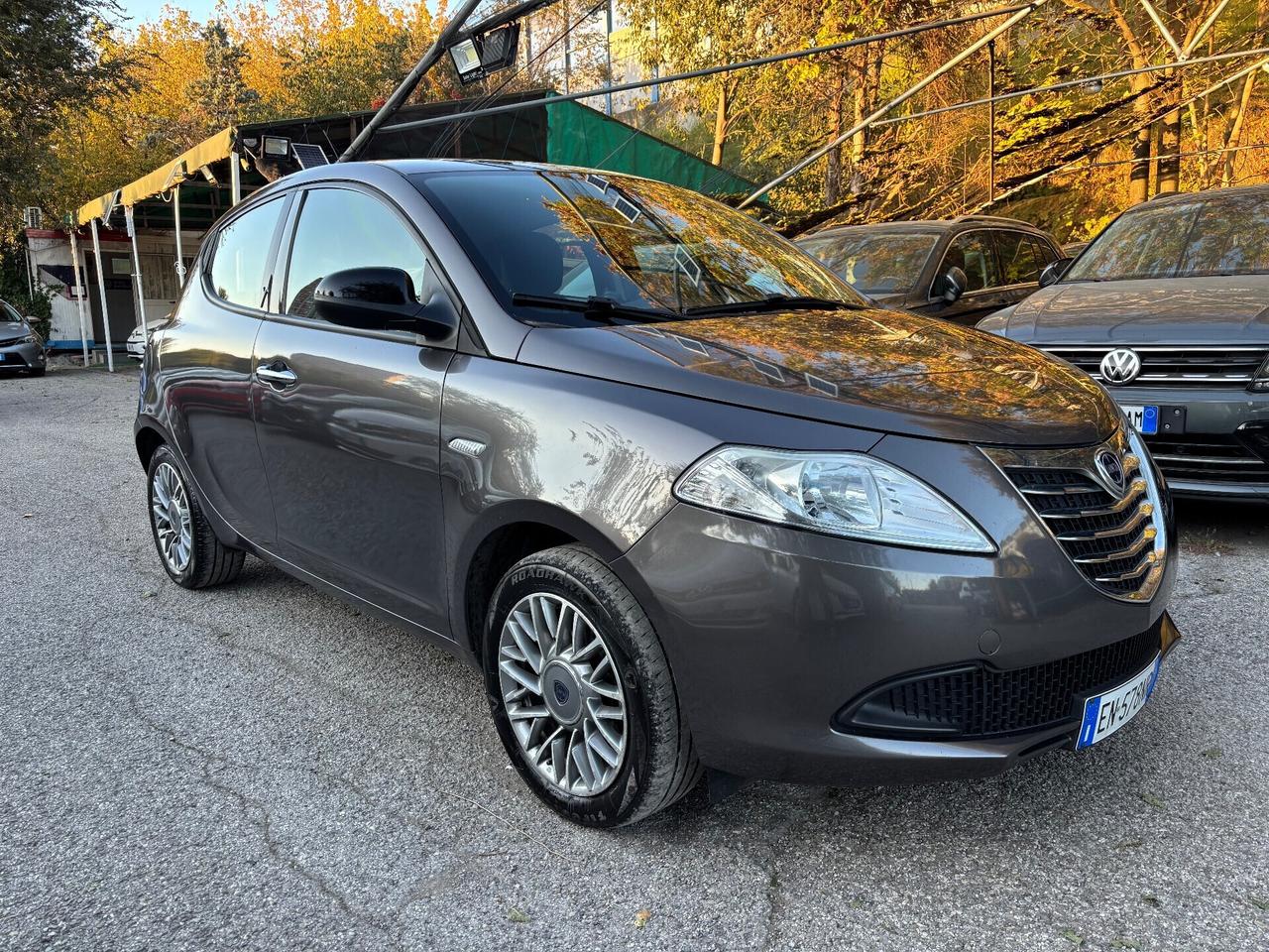 Lancia Ypsilon 1.3 MJT 5 porte OK Neopatentati