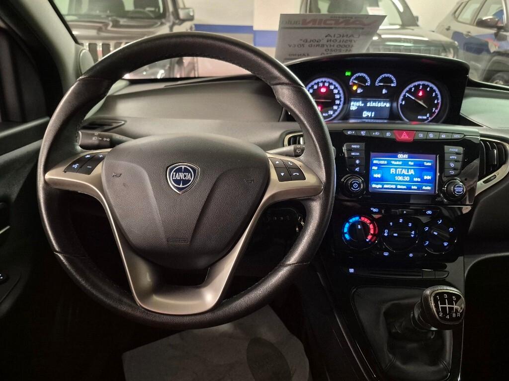 Lancia Ypsilon 1.0 FireFly 5 porte S&S Hybrid Ecochic Gold