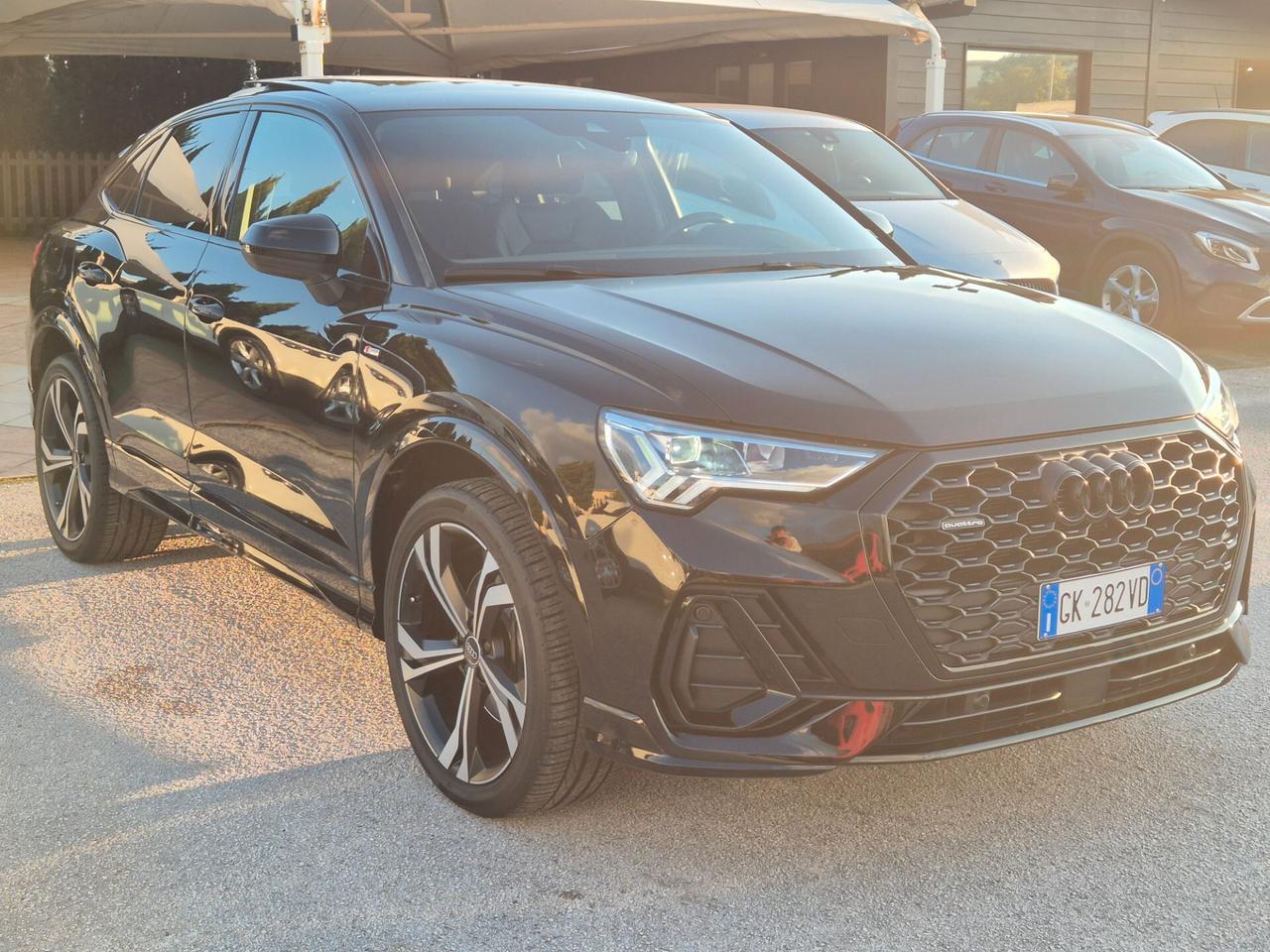 Audi Q3 40 TFSI quattro S tronic line edition