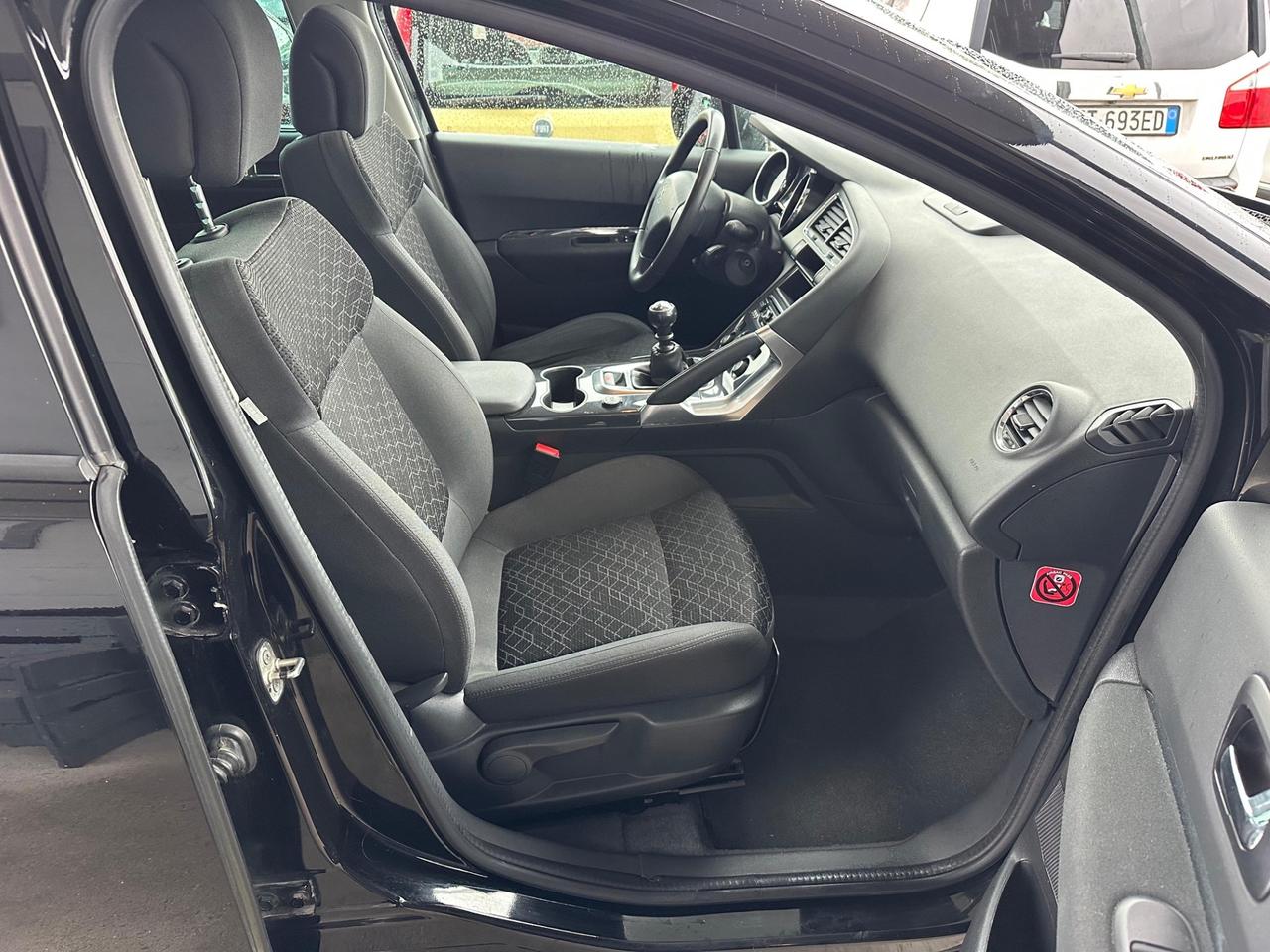 Peugeot 3008 BlueHDi 120 EAT6 S&S Allure