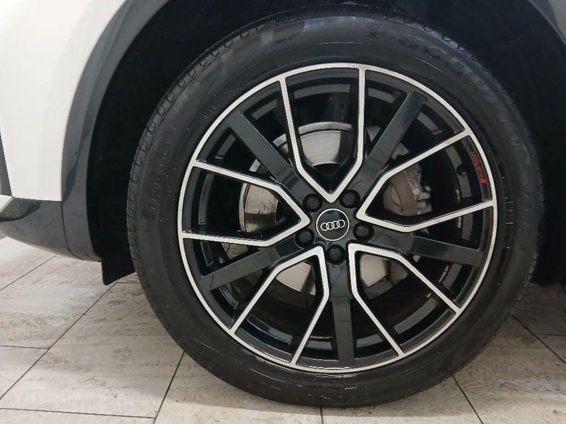 Audi Q5 Sportback 40 2.0 tdi mhev 12V S line quattro s-tronic