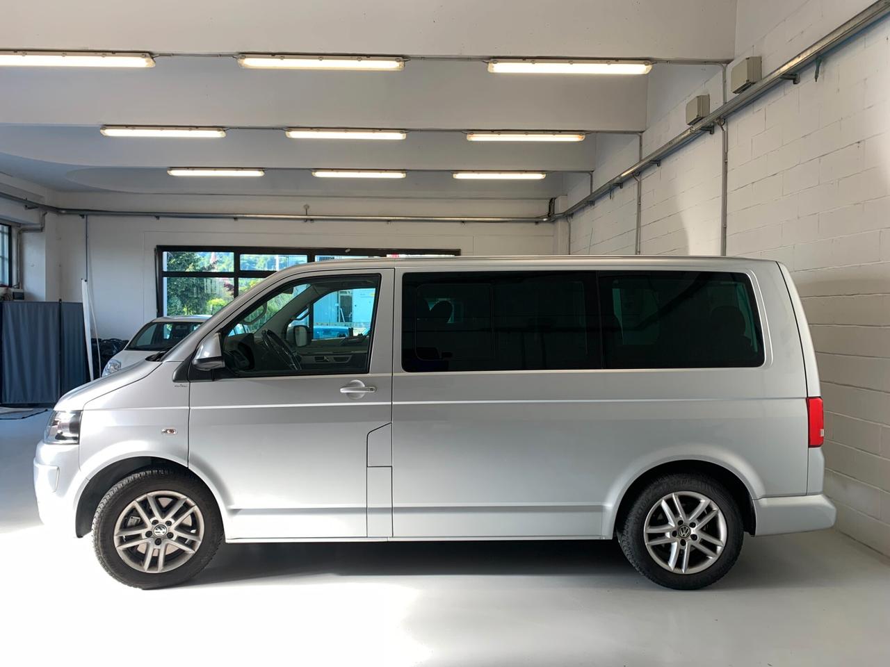 Volkswagen Multivan 2.0 BiTDI 180CV Comfortline