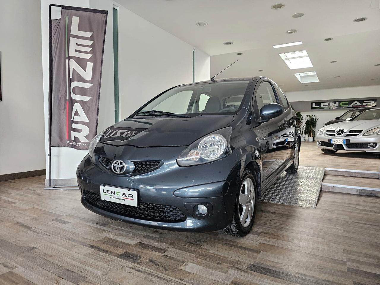 Toyota Aygo 1.0 12V VVT-i 3 porte Sol
