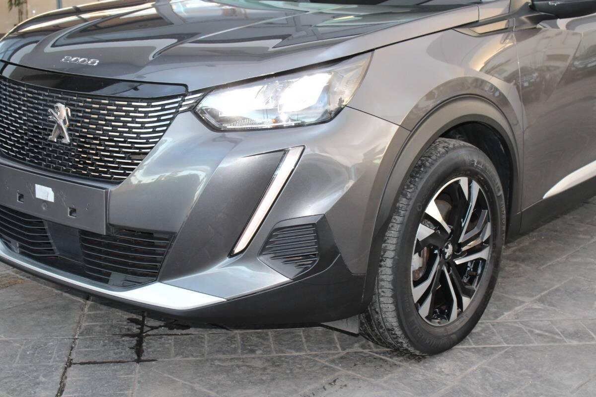 Peugeot 2008 1.5 bluehdi Allure s&s 130cv eat8 Con CARPLAY