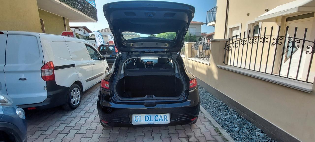 CLIO 1.2 GPL SCADENZA 2034 NAVIGATORE TELEFONO FULL X NEOPATENTATI 75 CV IMPECCABILE