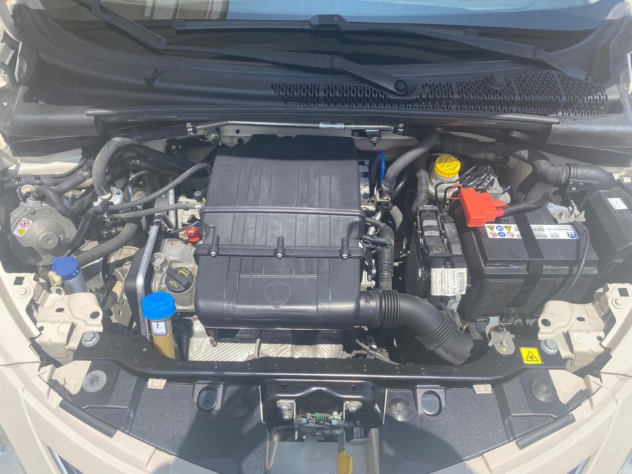Lancia Ypsilon 1.2 69 CV 5 porte GPL Ecochic Gold