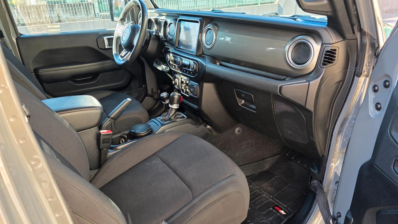 Jeep Gladiator 3.0 Diesel V6 Overland UNIPROPRIETARIO