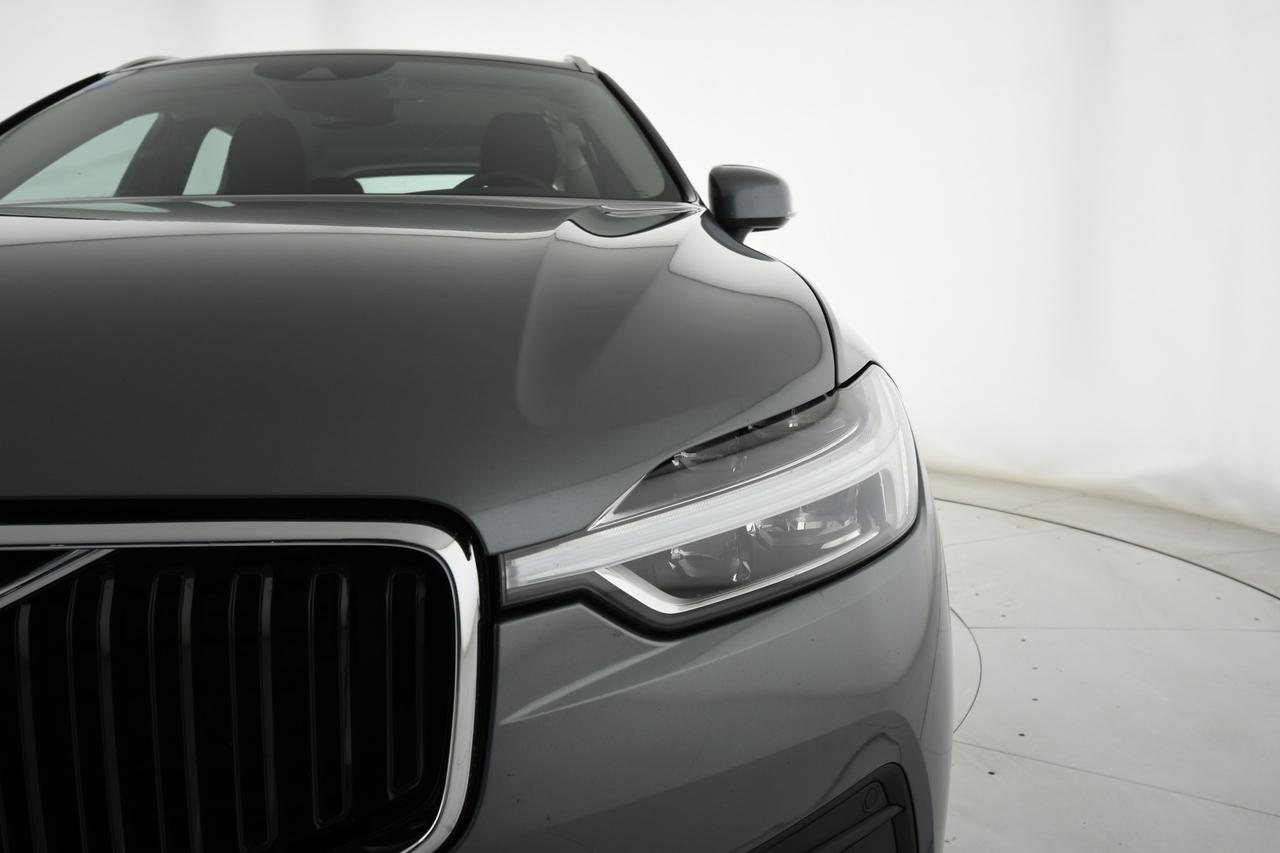 VOLVO XC60 2.0 b4 Momentum Pro awd auto CAMERA+APP CONNECT