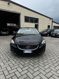 Volvo V40 D2 R-design Momentum