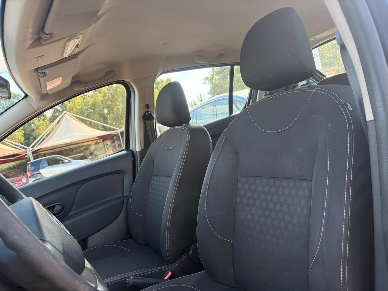 DACIA SANDERO 1.2 75CV ANNO 2015 92000 KM