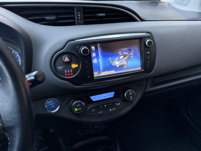 TOYOTA Yaris 1.5 Hybrid 5 porte Cool AUTOMATICA NEOPATENTATO