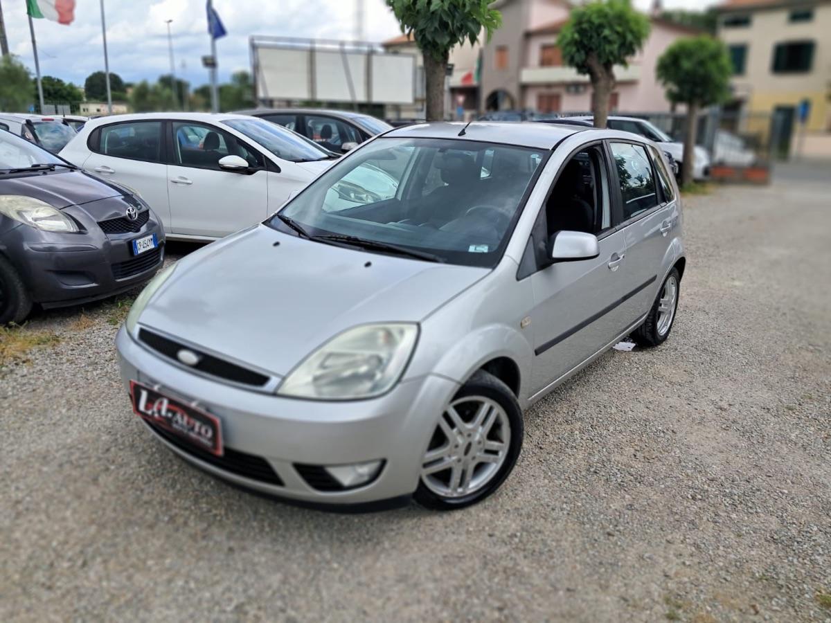FORD - Fiesta - 1.2i 16V 5 porte Ambiente