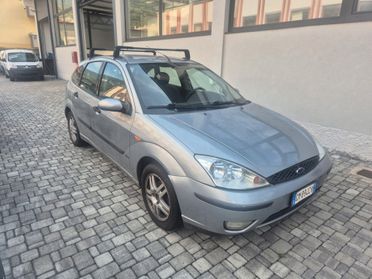 Ford Focus 1.6i 16V 5p. - GANCIO TRAINO