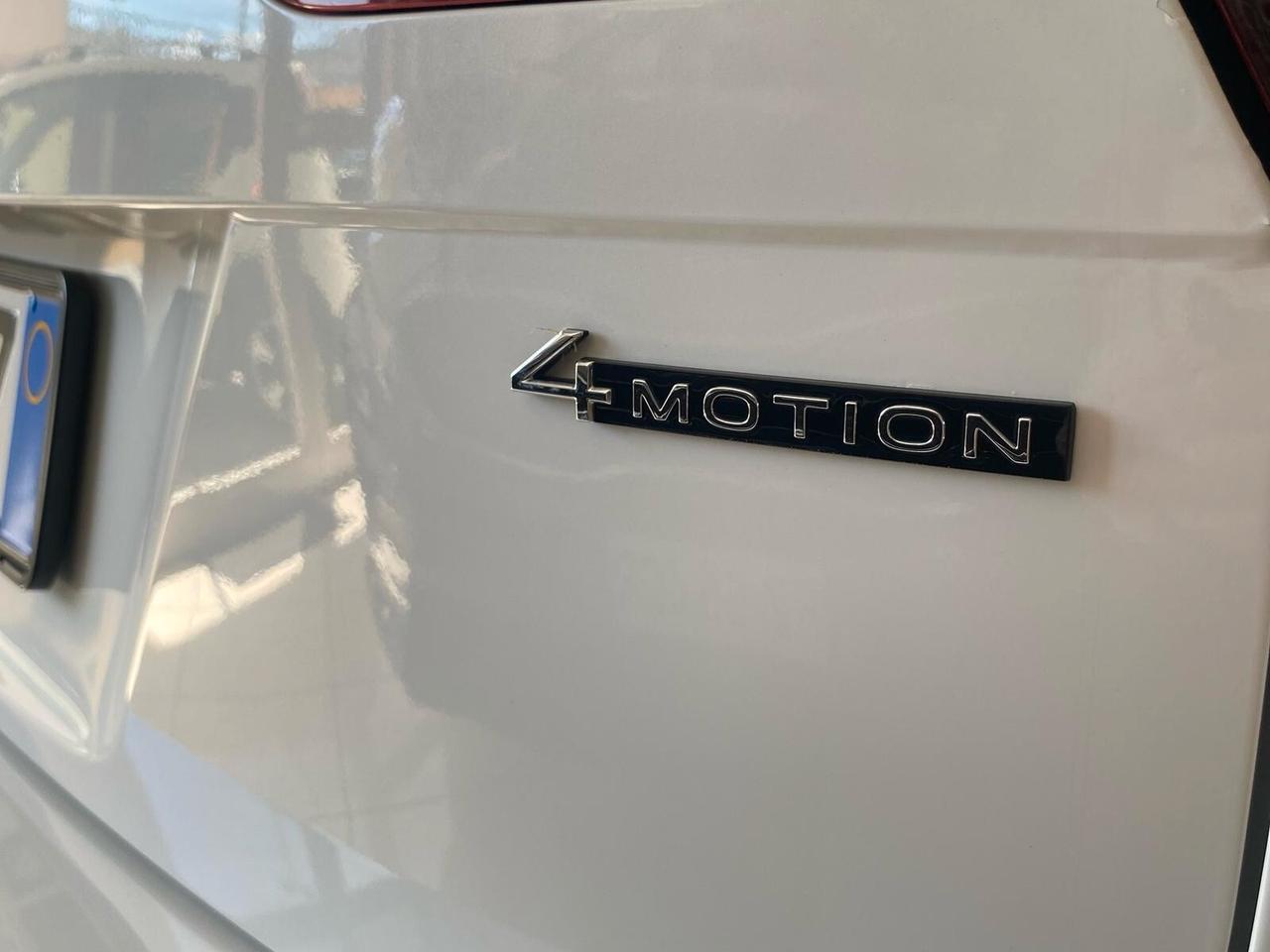 Volkswagen Tiguan 2.0 TDI 200 CV DSG 4MOTION R – IVA inclusa nel prezzo – KM Reali