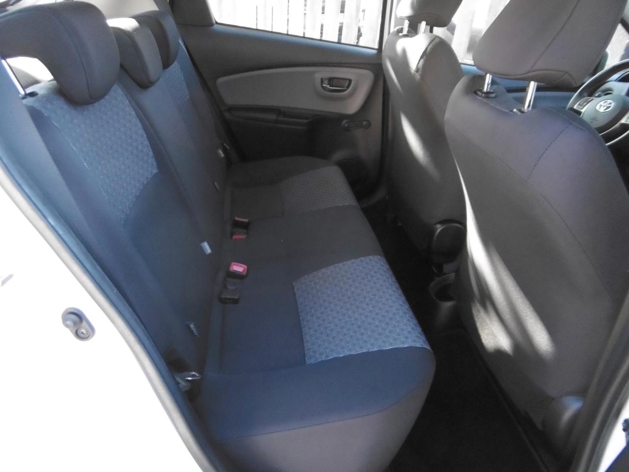 Toyota Yaris 1.0 5 porte Active
