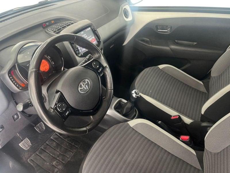 Toyota Aygo Aygo 5p 1.0 x-play 72cv